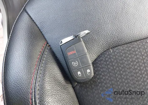 2022 Jeep Compass Trailhawk 4X4 from USA, damaged, VIN 3C4NJDDB0NT130294